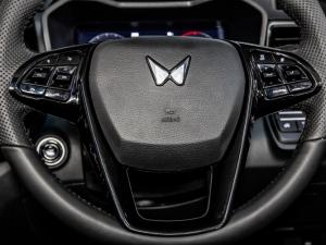 Mahindra XUV 3XO 1.2T AX7L - Image 7