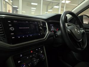 Volkswagen T-Roc 2.0TSI 4Motion Design - Image 13