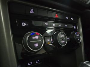 Volkswagen T-Roc 2.0TSI 4Motion Design - Image 15