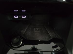 Volkswagen T-Roc 2.0TSI 4Motion Design - Image 18