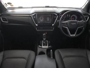 Isuzu D-Max 3.0TD double cab V-Cross - Image 18