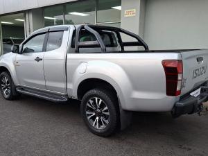 Isuzu D-Max 250 Extended cab X-Rider auto - Image 4