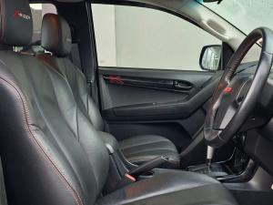 Isuzu D-Max 250 Extended cab X-Rider auto - Image 9