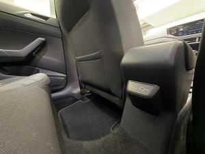 Volkswagen Polo hatch 1.0TSI R-Line - Image 17