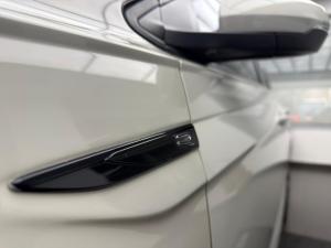 Volkswagen Polo hatch 1.0TSI R-Line - Image 24