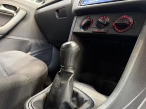 Volkswagen Polo Vivo hatch 1.4 - Image 22