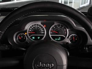 Jeep Wrangler 3.8L Rubicon - Image 16