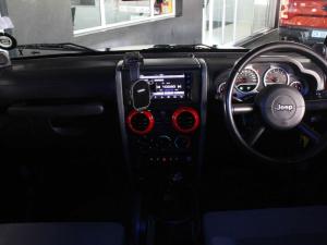 Jeep Wrangler 3.8L Rubicon - Image 17