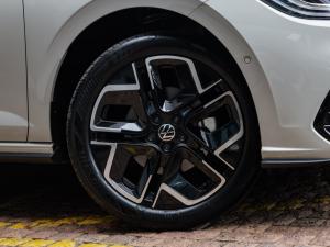 Volkswagen Polo hatch 1.0TSI R-Line - Image 2