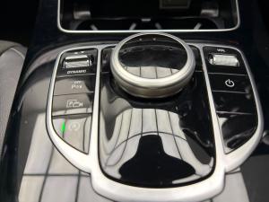 Mercedes-Benz E-Class E200 - Image 17