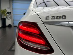 Mercedes-Benz E-Class E200 - Image 29