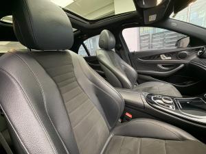 Mercedes-Benz E-Class E200 - Image 31