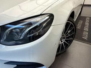 Mercedes-Benz E-Class E200 - Image 3