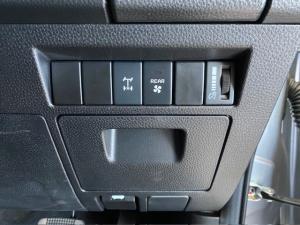 Isuzu mu-X 1.9TD LS - Image 23