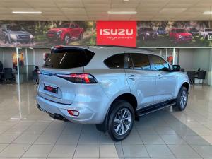 Isuzu mu-X 1.9TD LS - Image 4