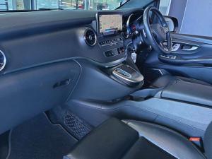 Mercedes-Benz V-Class V300d Exclusive - Image 10