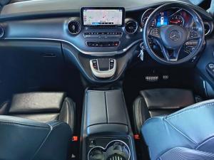 Mercedes-Benz V-Class V300d Exclusive - Image 13