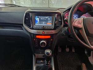 Mahindra XUV300 1.5TD W8 - Image 26