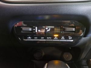 Toyota Starlet 1.5 XS auto - Image 19