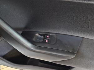 Volkswagen Polo hatch 1.6 Conceptline - Image 15