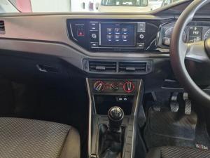 Volkswagen Polo hatch 1.6 Conceptline - Image 22