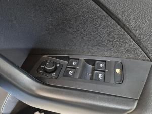Volkswagen T-Cross 1.0TSI Life - Image 13