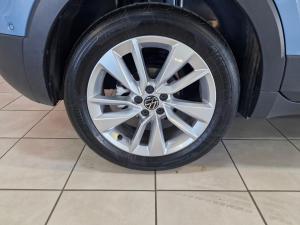 Volkswagen T-Cross 1.0TSI Life - Image 9