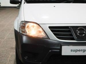Nissan NP200 1.6i safety pack (aircon) - Image 4