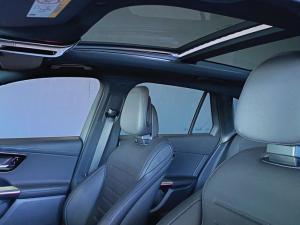 Mercedes-Benz GLC GLC220d 4Matic AMG Line - Image 17