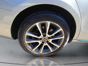 Mercedes-Benz E-Class E220d Avantgarde - Image 16