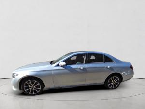 Mercedes-Benz E-Class E220d Avantgarde - Image 4