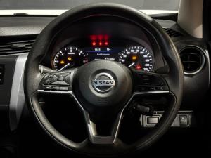Nissan Navara 2.5DDTi double cab SE Plus 4x4 - Image 10