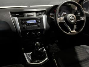 Nissan Navara 2.5DDTi double cab SE Plus 4x4 - Image 11