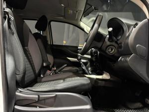 Nissan Navara 2.5DDTi double cab SE Plus 4x4 - Image 15