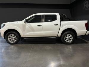 Nissan Navara 2.5DDTi double cab SE Plus 4x4 - Image 4