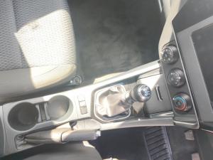 Toyota Corolla Quest 1.8 Plus manual - Image 11