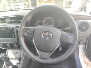 Toyota Corolla Quest 1.8 Plus manual - Image 8