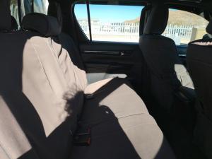 Toyota Hilux 2.8GD-6 double cab 4x4 Legend 50 auto - Image 17