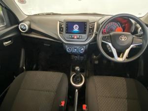 Toyota Vitz 1.0 XR manual - Image 6