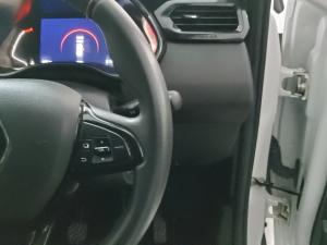 Renault Kiger 1.0 Turbo Intens manual - Image 10