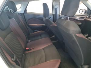Toyota Starlet Cross 1.5 XS manual - Image 17