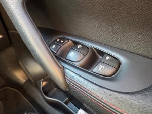 Nissan Qashqai 1.2T Visia - Image 23