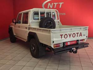 Toyota Land Cruiser 79 2.8 GD-6D/C - Image 9