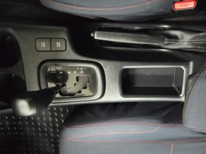 Toyota Hilux 2.4 GD-6 Raider 4X4 automaticD/C - Image 10