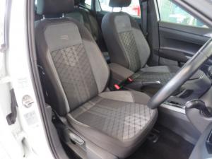 Volkswagen Polo 1.0 TSI R-LINE DSG - Image 13