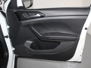 Volkswagen T-CROSS 1.0 TSI Life DSG - Image 15
