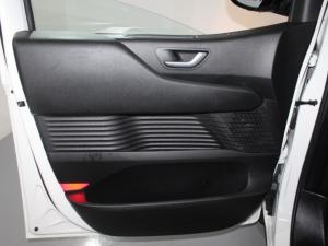 Hyundai Staria 2.2D Executive automatic - Image 13