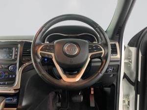 Jeep Grand Cherokee 3.0 CRD Laredo - Image 19
