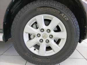Mitsubishi Pajero 5-door 3.2DI-D GLS - Image 13