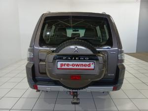 Mitsubishi Pajero 5-door 3.2DI-D GLS - Image 5
